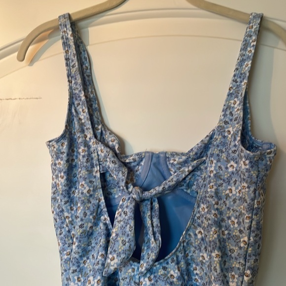 Abercrombie Blue Floral Swimsuit - Picture 4 of 4